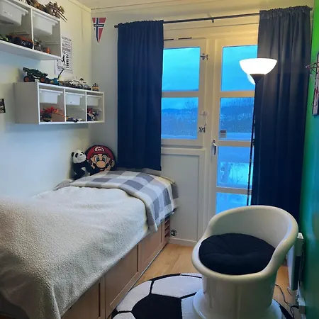 House With 5 Bedrooms Very Close To World Cup 25 In Granasen Σπίτι διακοπών *