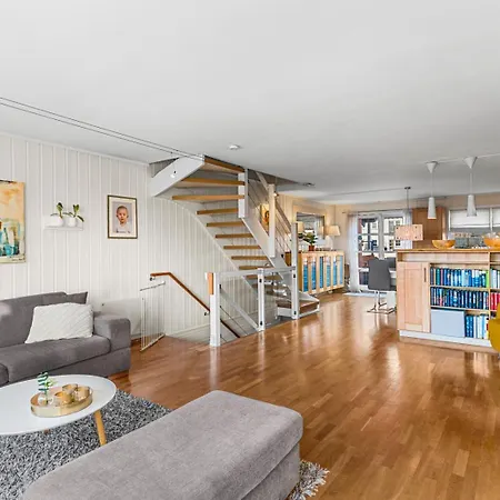 House With 5 Bedrooms Very Close To World Cup 25 In Granasen Holiday home *