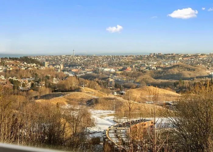 House With 5 Bedrooms Very Close To World Cup 25 In Granasen Trondheim